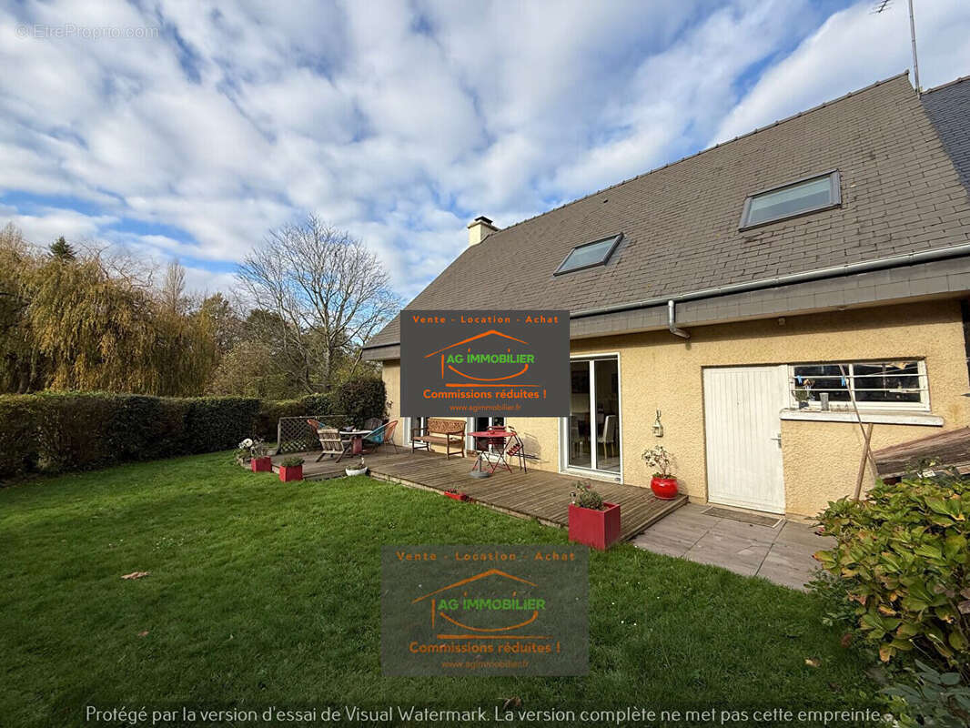 Maison à MONTGERMONT