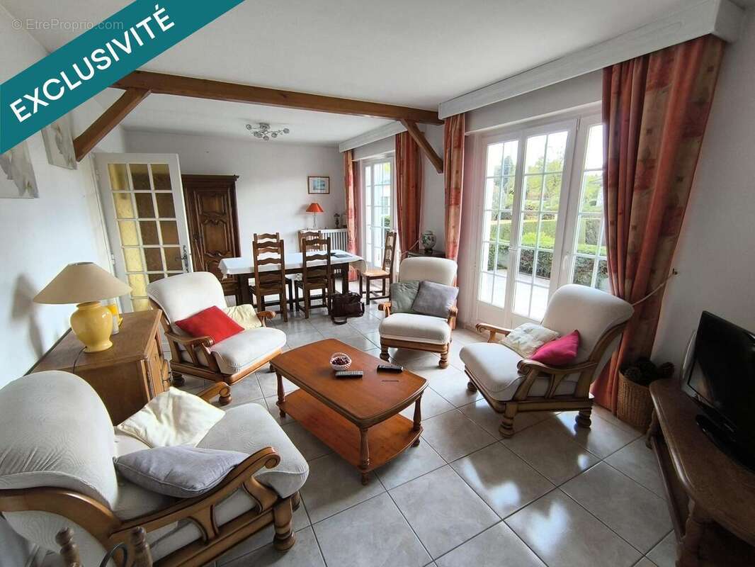 Photo 2 - Maison à PLANCHER-BAS