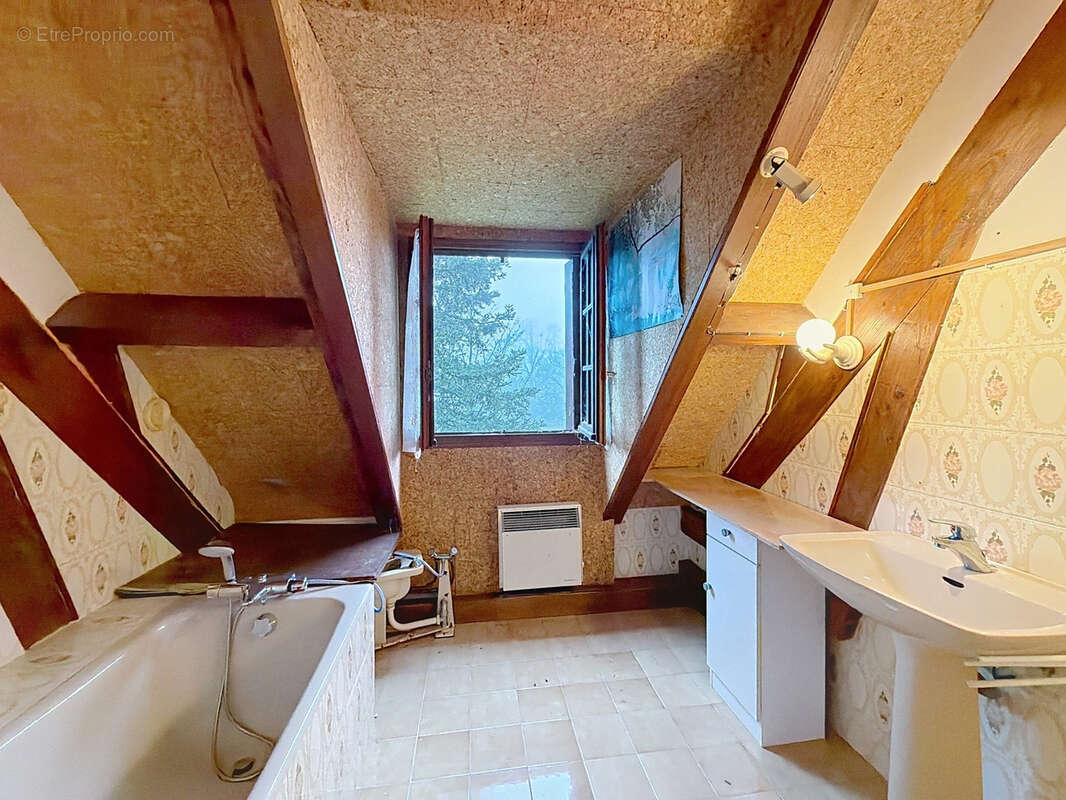 Maison à SOMMEVAL