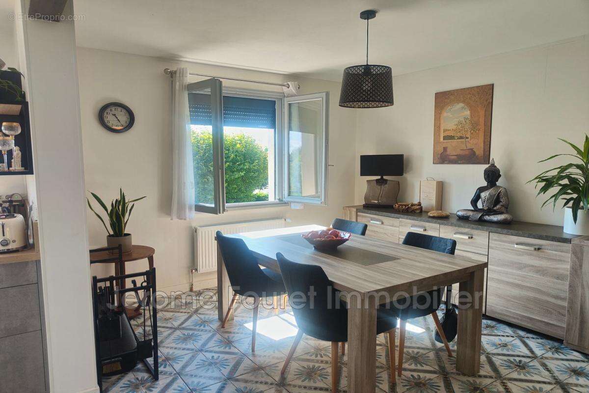 vente maison 6 Pièce(s) - photo 3