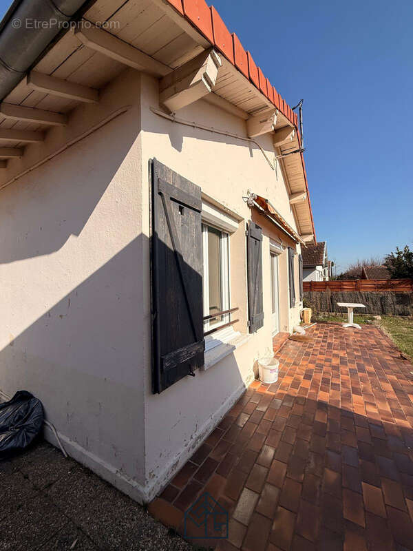 Maison à MABLY