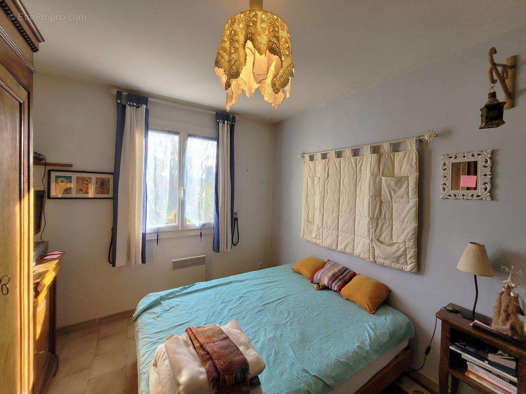 Maison à VINON-SUR-VERDON