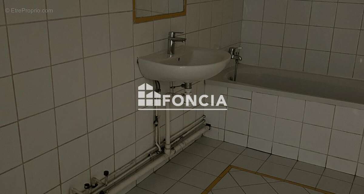 Appartement à MARSEILLE-2E