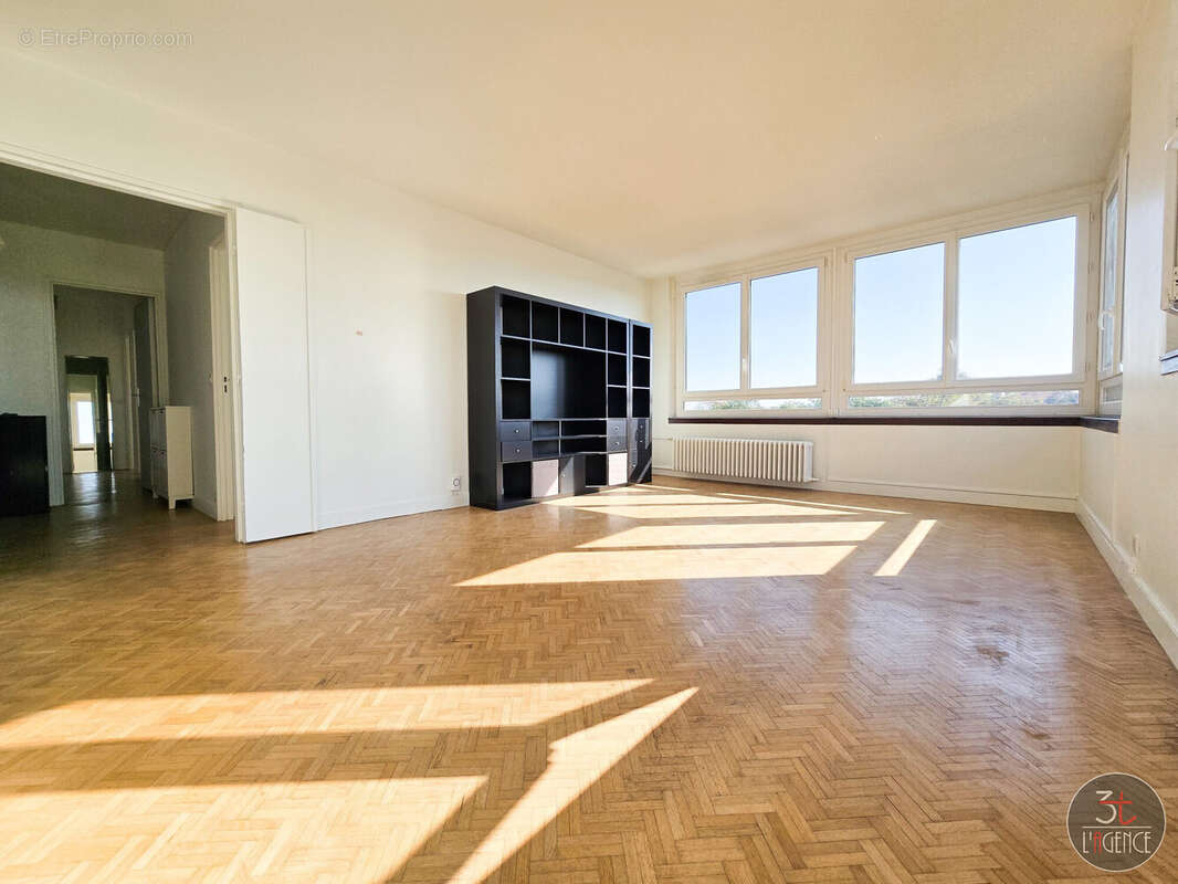 Appartement à FONTENAY-SOUS-BOIS