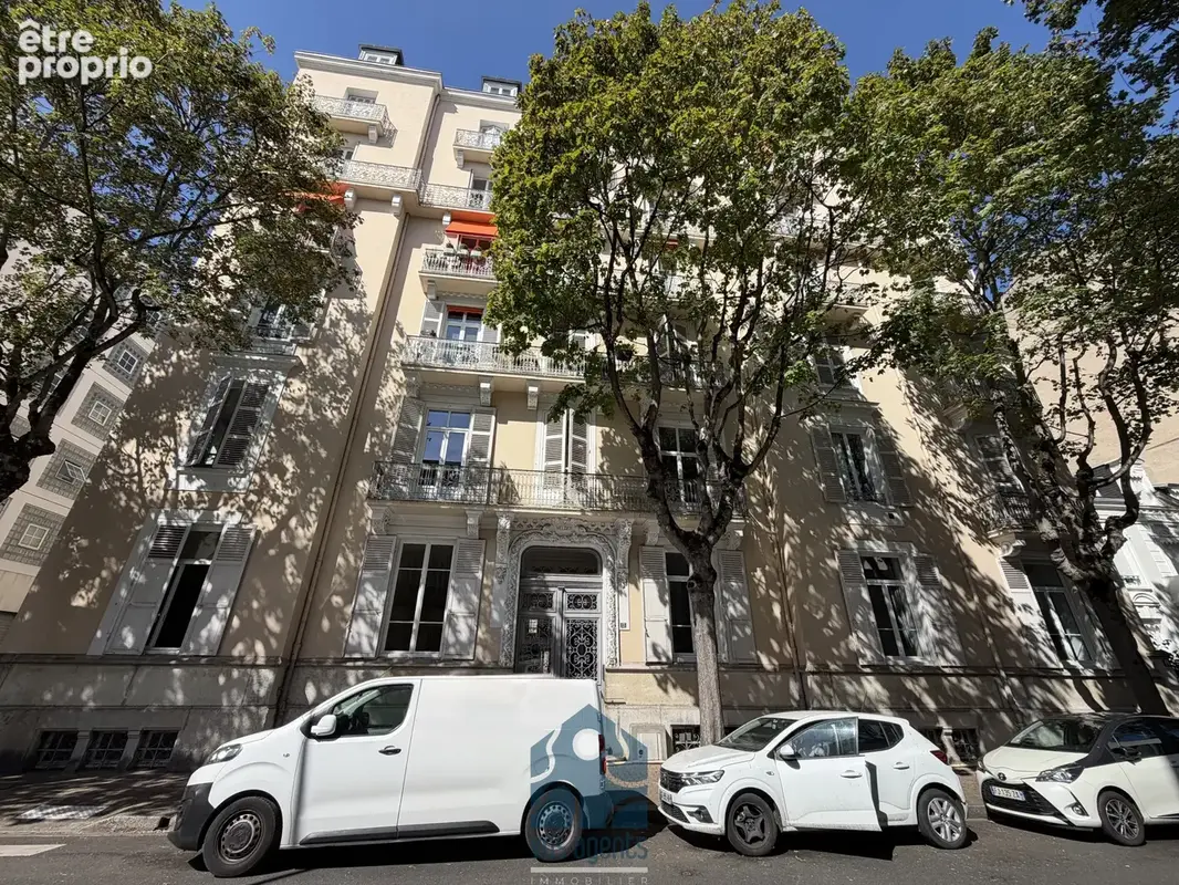 Appartement à VICHY