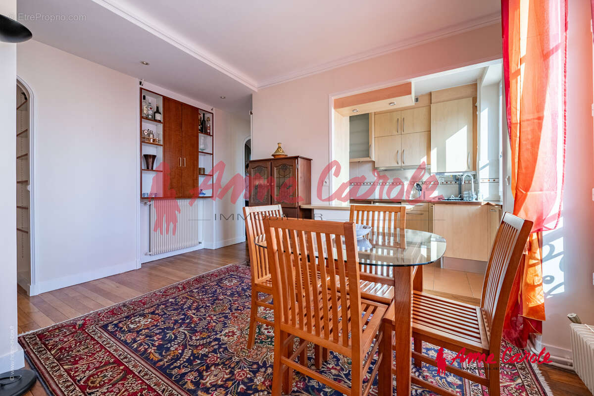 Appartement à PARIS-7E