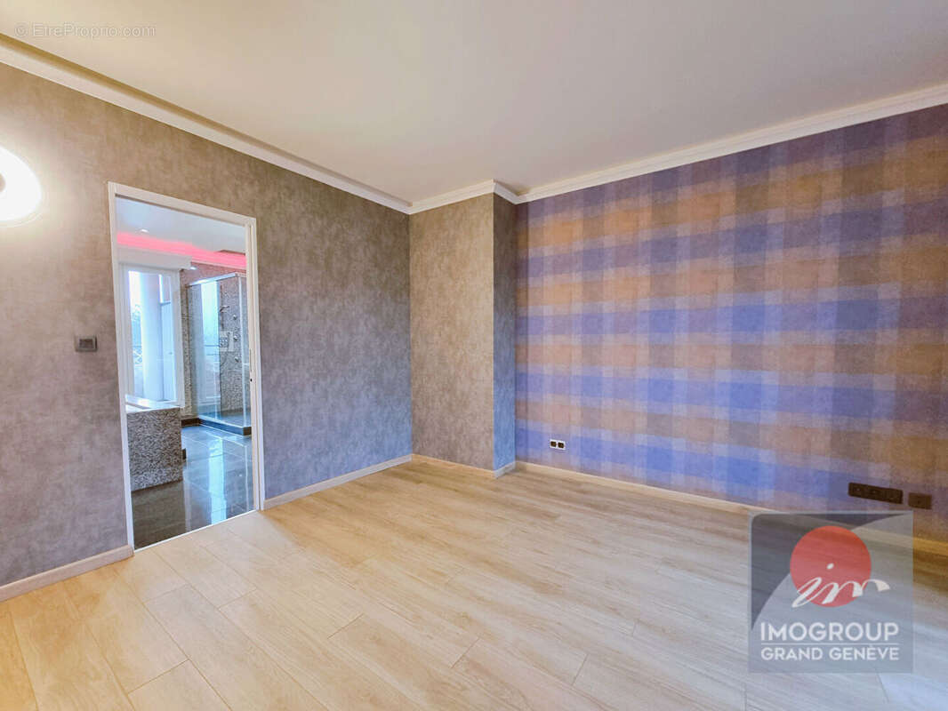 Appartement à AMBILLY