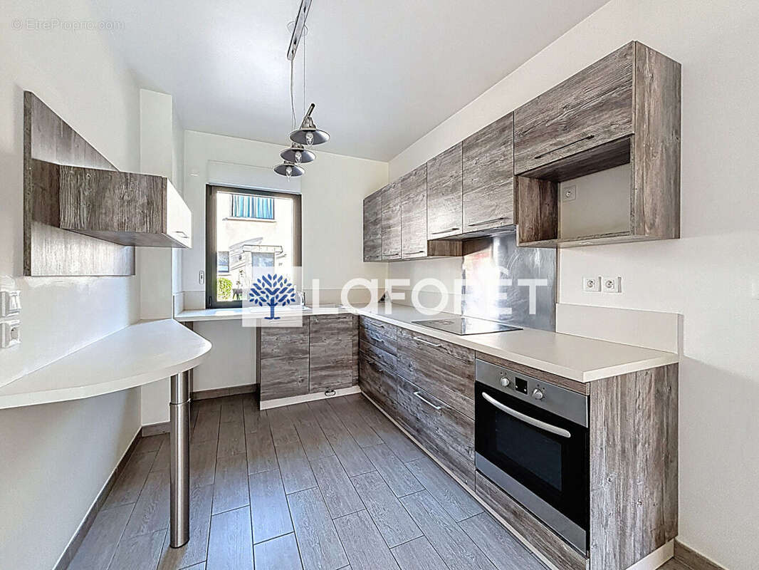 Maison à SAINT-NOM-LA-BRETECHE