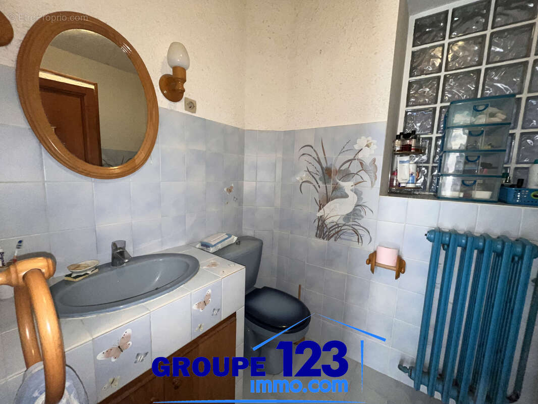 À Charentenay, découvrez cette maison pleine de potentiel ! - photo 18