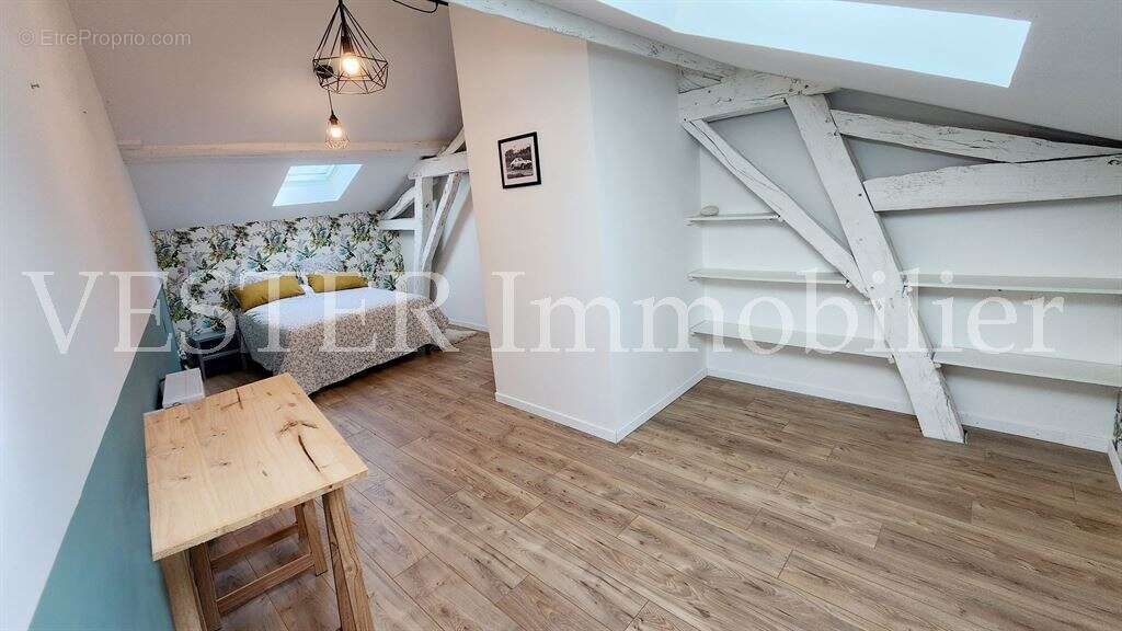Propriété en pierres de 280m2 entièrement rénovée sur 2,7 hectares de terres - photo 10