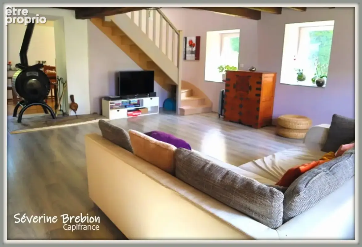  Maison rénovée en pierre de 166 m², 4 chambres, vaste séjour, dépendance, assainissement OK, avec ancien moulin et terrain de 1 - photo 7