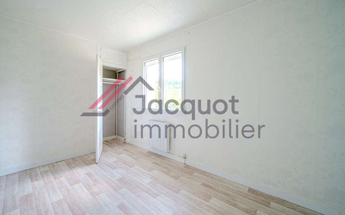 Appartement à LONS-LE-SAUNIER