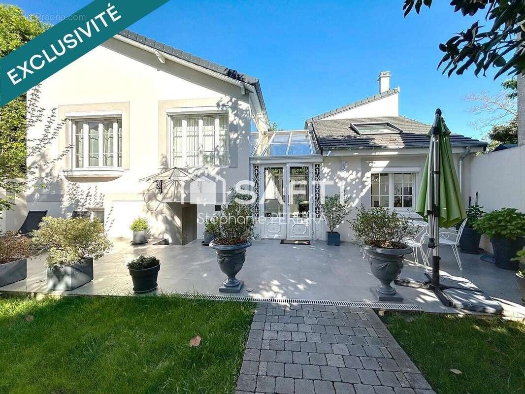 Photo 2 - Maison à CHAMPS-SUR-MARNE