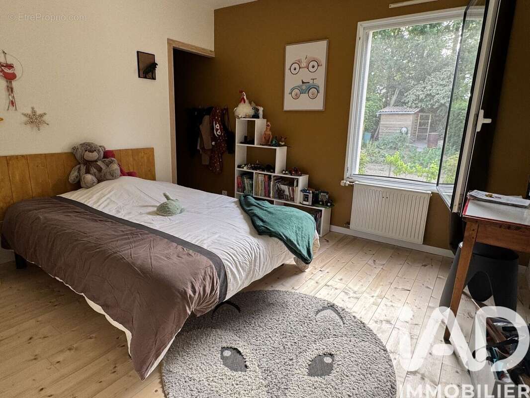 Maison 185 m² à Cheffois  - photo 7