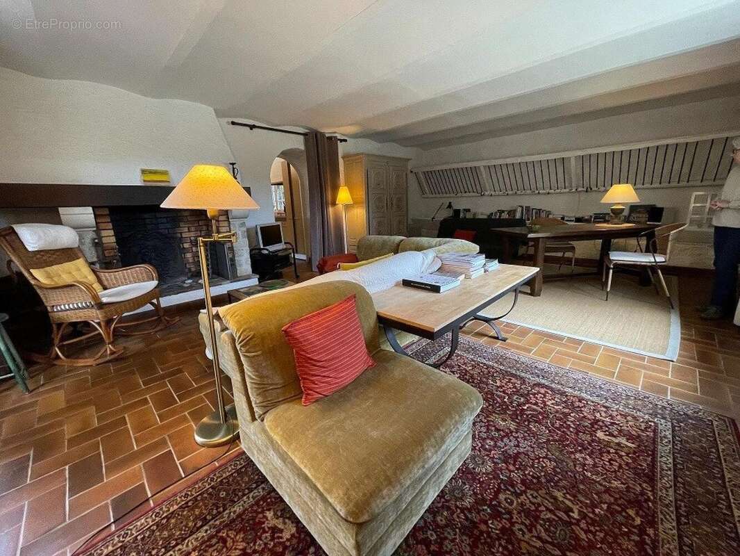 Maison 200 m² à Saint-Gervais-Sur-Roubion  - photo 5