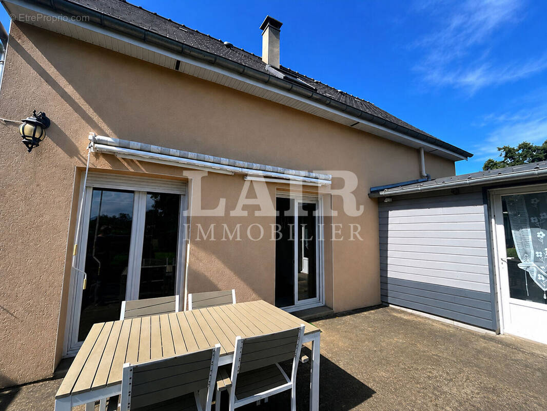 Maison à LA CHAPELLE-D'ANDAINE