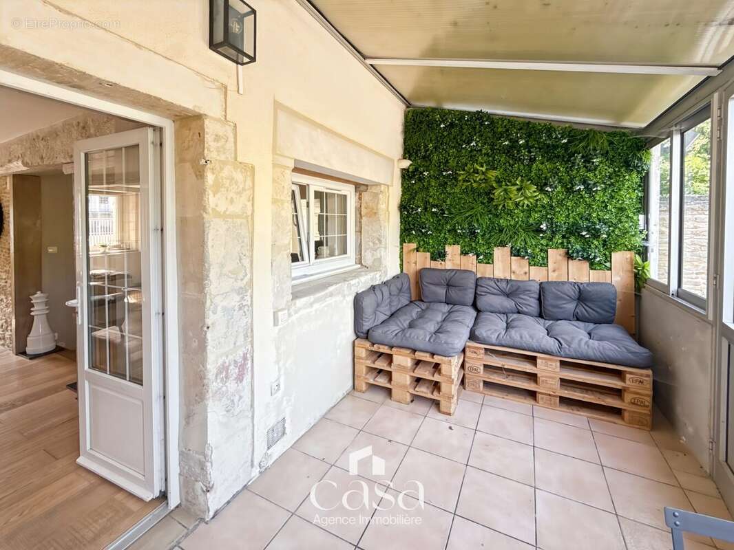 Maison 165 m² à Morteaux-Couliboeuf  - photo 4