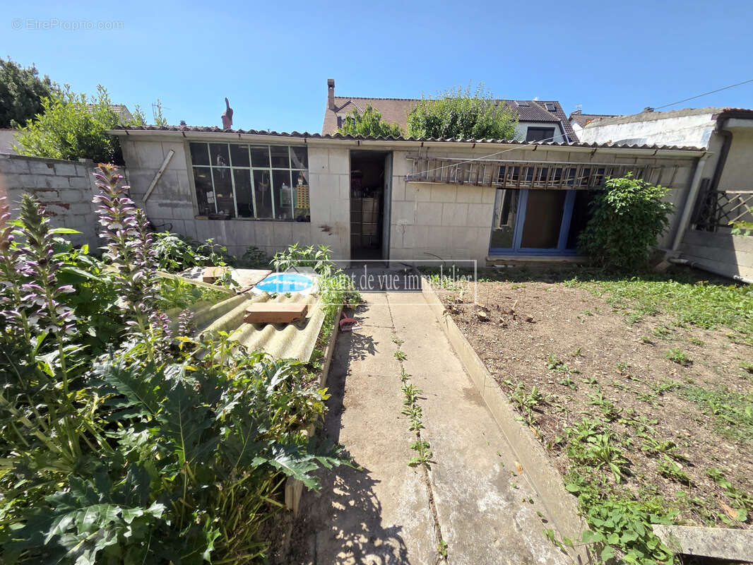 Maison à SAVIGNY-SUR-ORGE