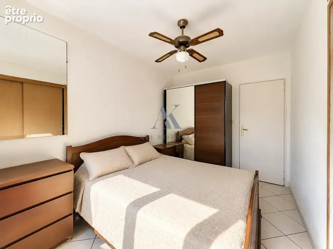 Villeurbanne   Appartement T3 71 m2 avec potentiel T4, parking et cave - photo 8