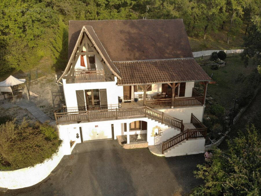 Maison à LES FARGES