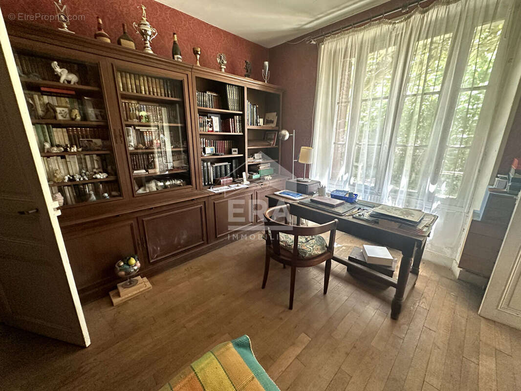 Maison à laval-en-brie - photo 8