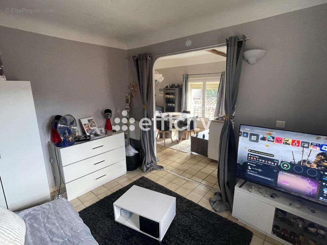 Appartement à APT