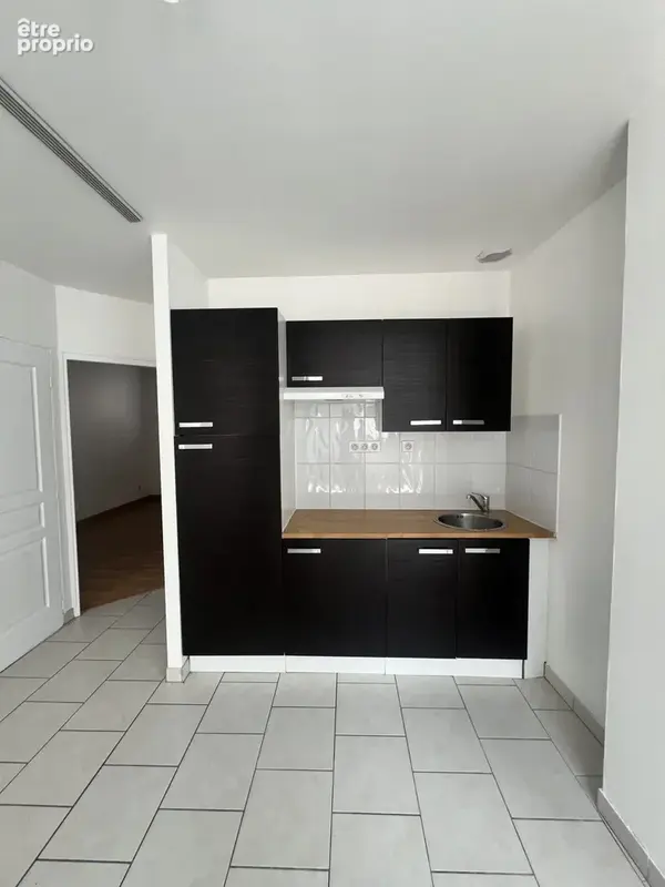 Appartement 3 pièces 50 m² à vendre à Orleans (45000) - photo 2