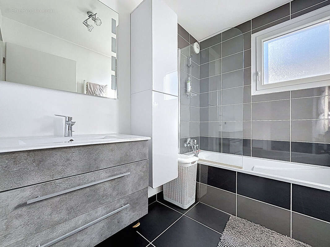 Appartement à SAINT-PIERRE-EN-FAUCIGNY