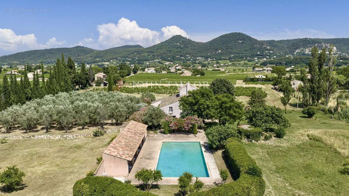 Séguret - Superbe propriété du XIXe Siècle - photo 3