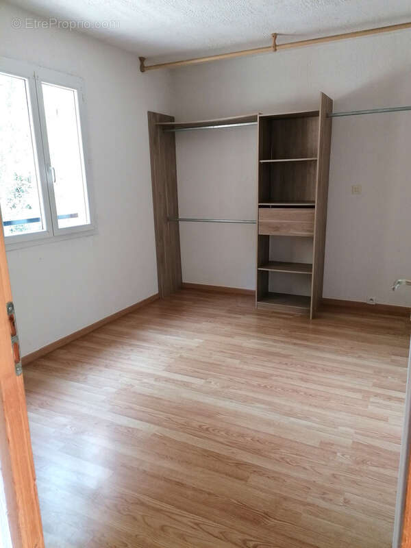 Manosque, très beau t2 de 45 m2 en copro 3 apparts quartier résidentiel - photo 8