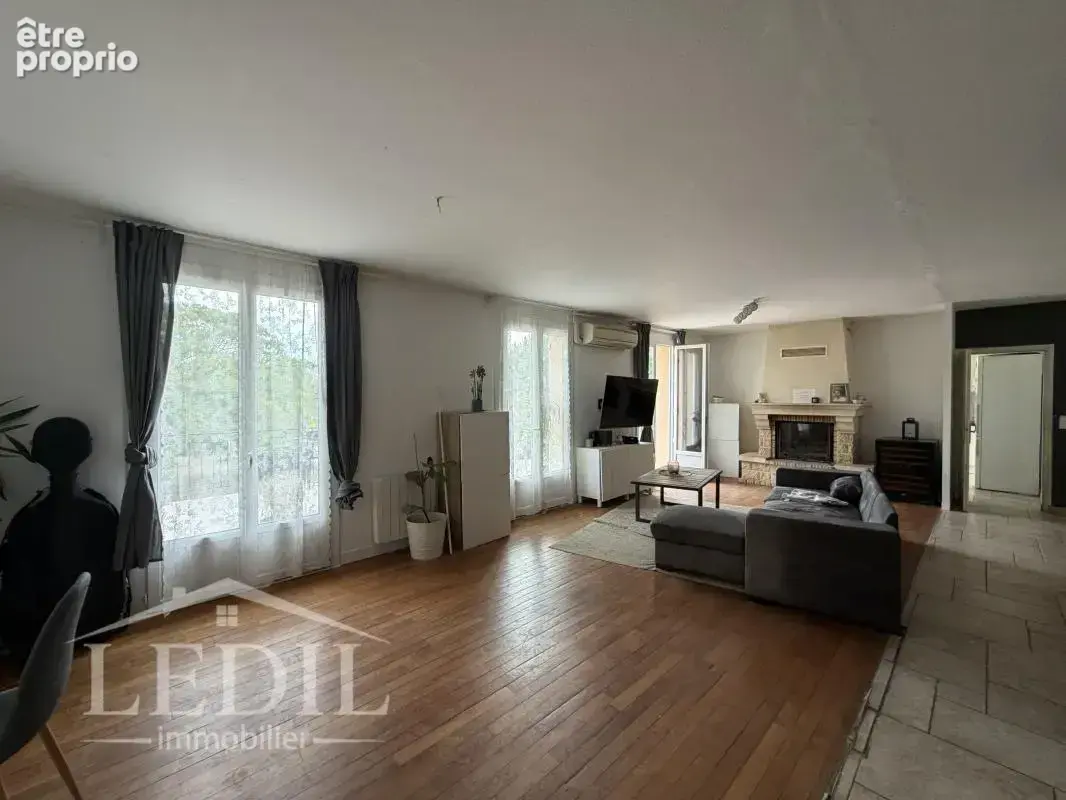 Belle maison de campagne avec piscine et parc - photo 8