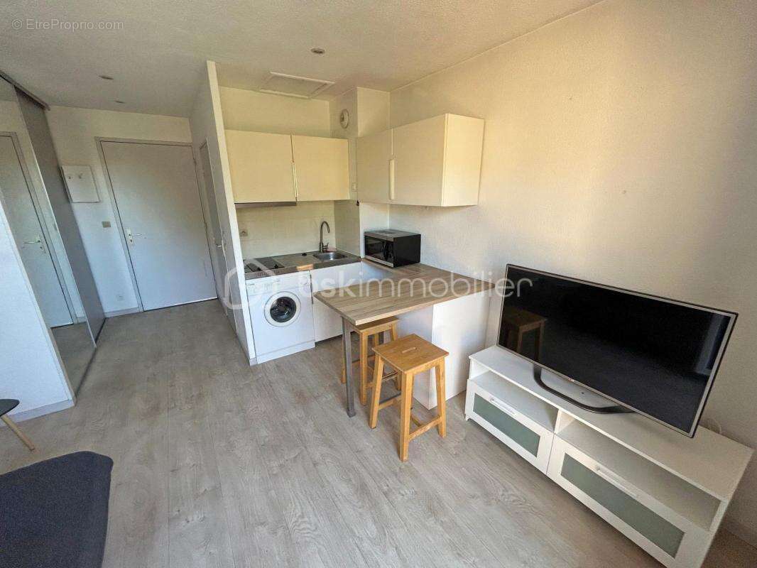 La londe les maures-studio de 18,3 m2 avec terrasse - photo 2