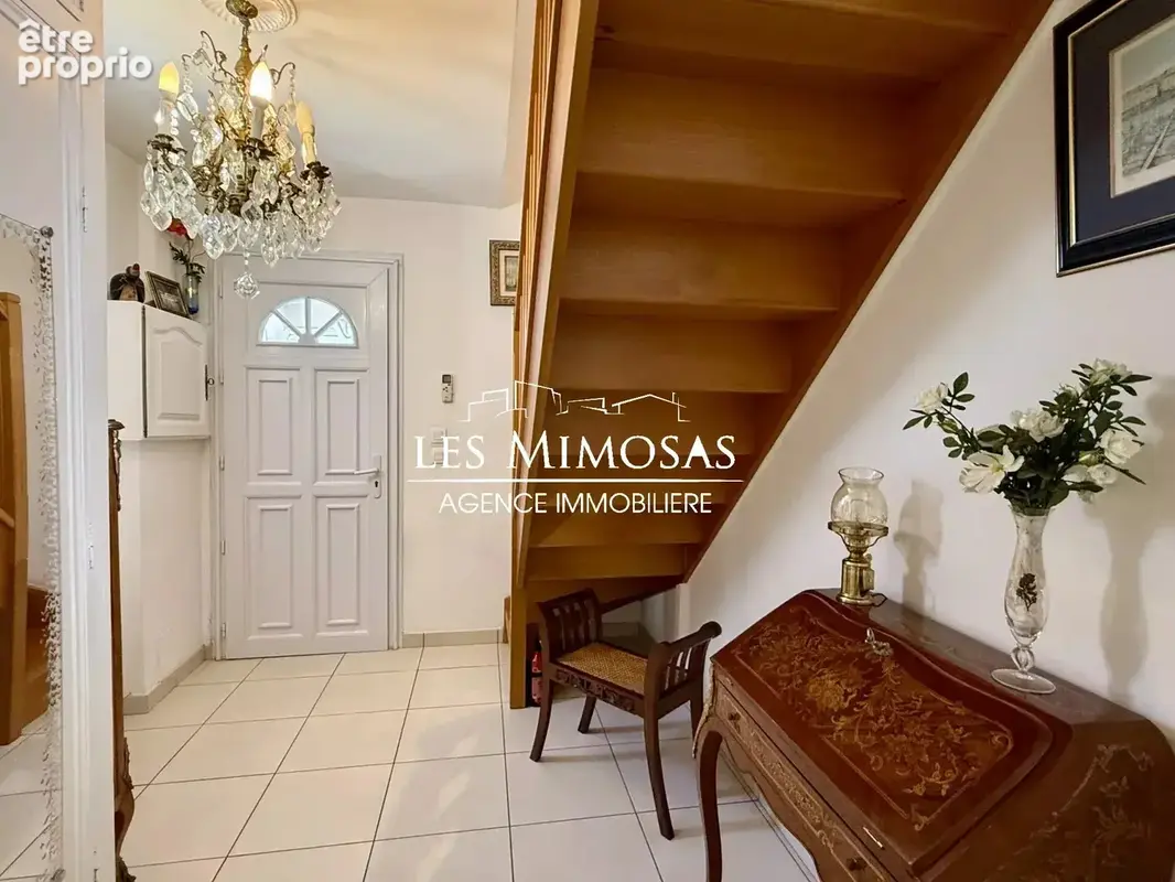 Fréjus – villa avec studio indépendant - garage - photo 13