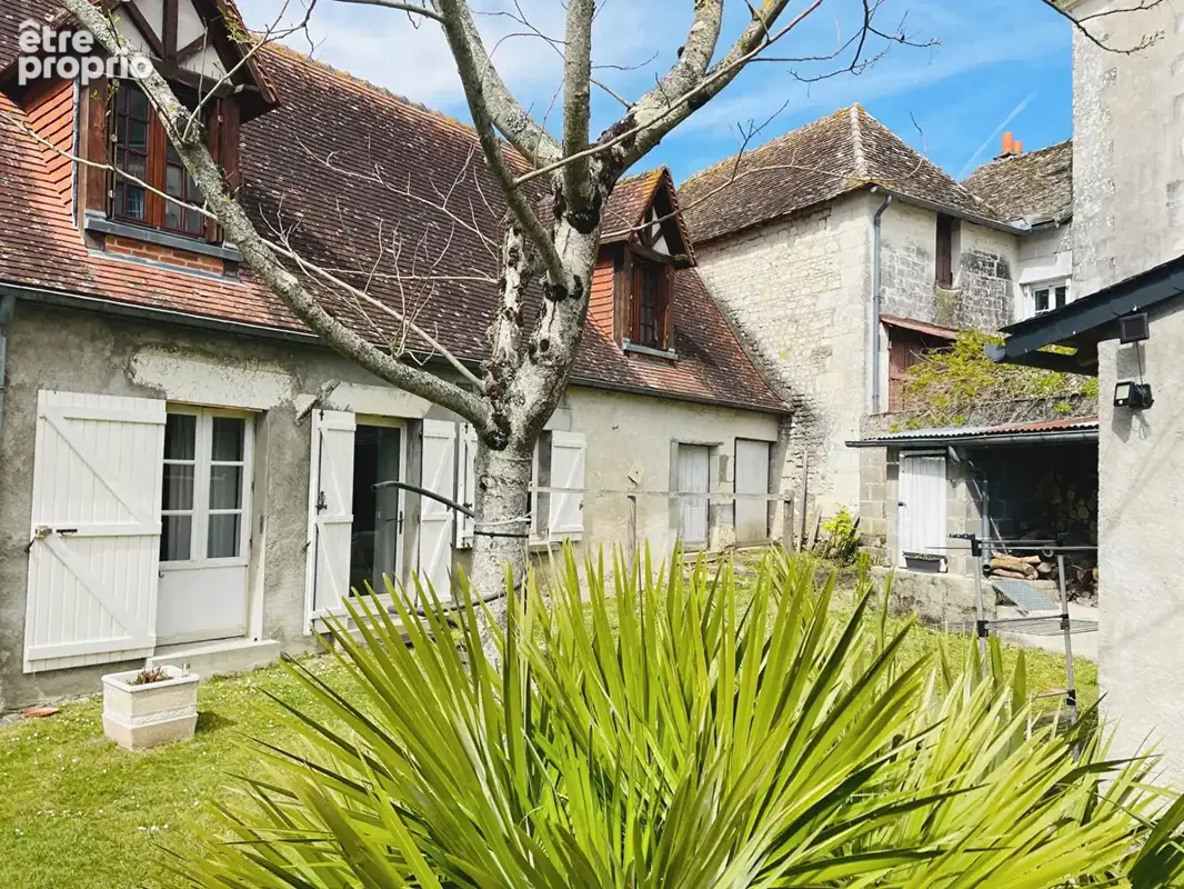 Longère en pierre 180 m² avec dépendances / Charme de l'ancien à Cussay - photo 14