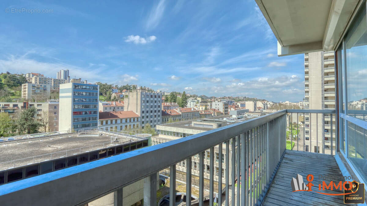 Appartement à SAINT-ETIENNE