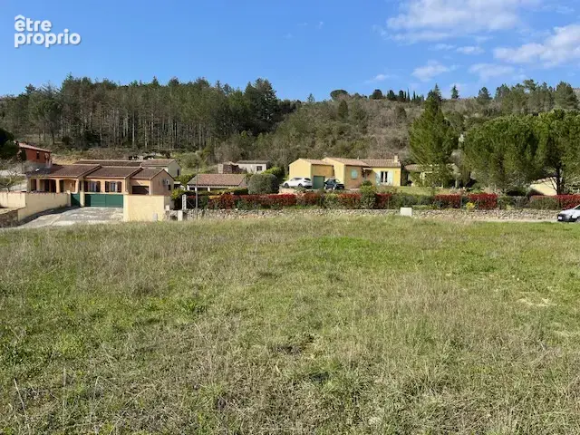 Terrain à MONTAZELS