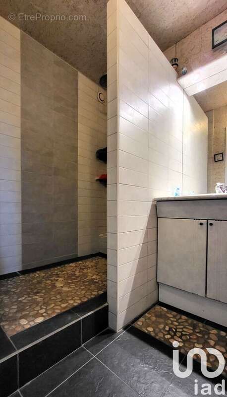 Photo 9 - Appartement à GENNEVILLIERS