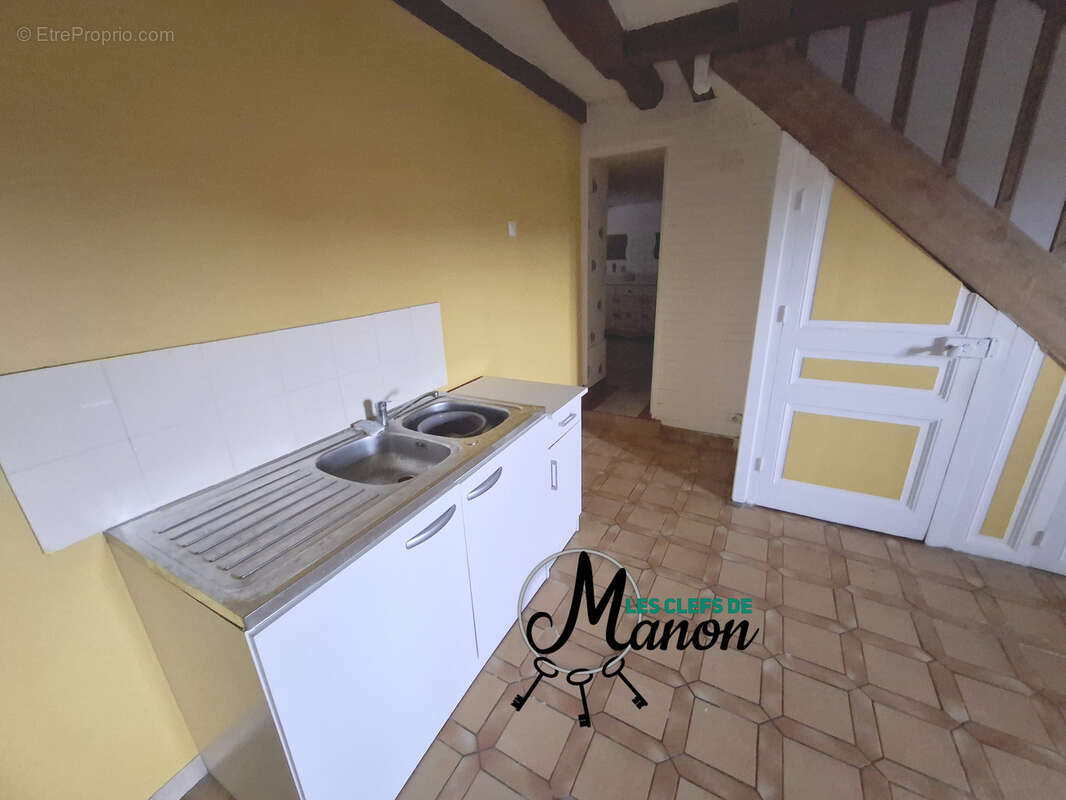 Maison à SAINT-LEGER-LA-MONTAGNE