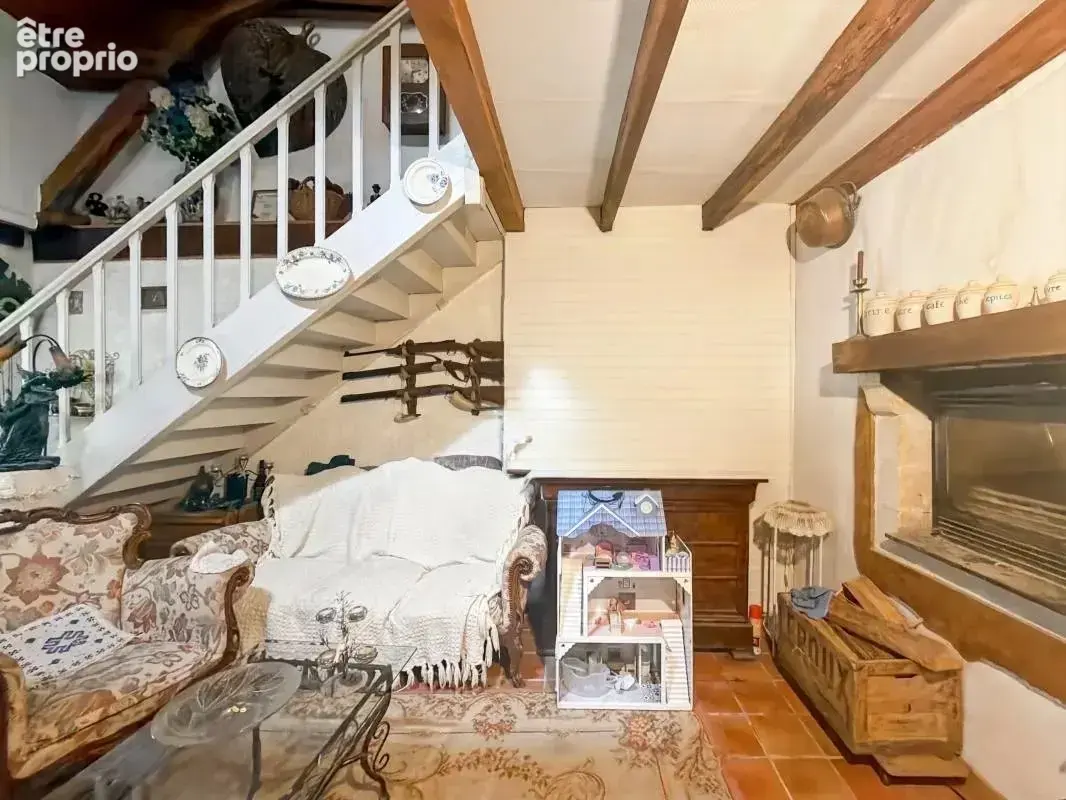  Immeuble de rapport à Limeyrat – Revenus locatifs immédiats - photo 5