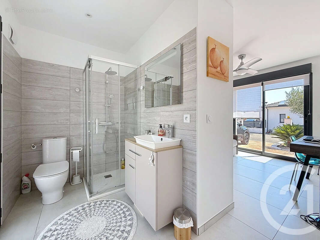 Maison 100 m² à Santa-Lucia-Di-Moriani  - photo 7