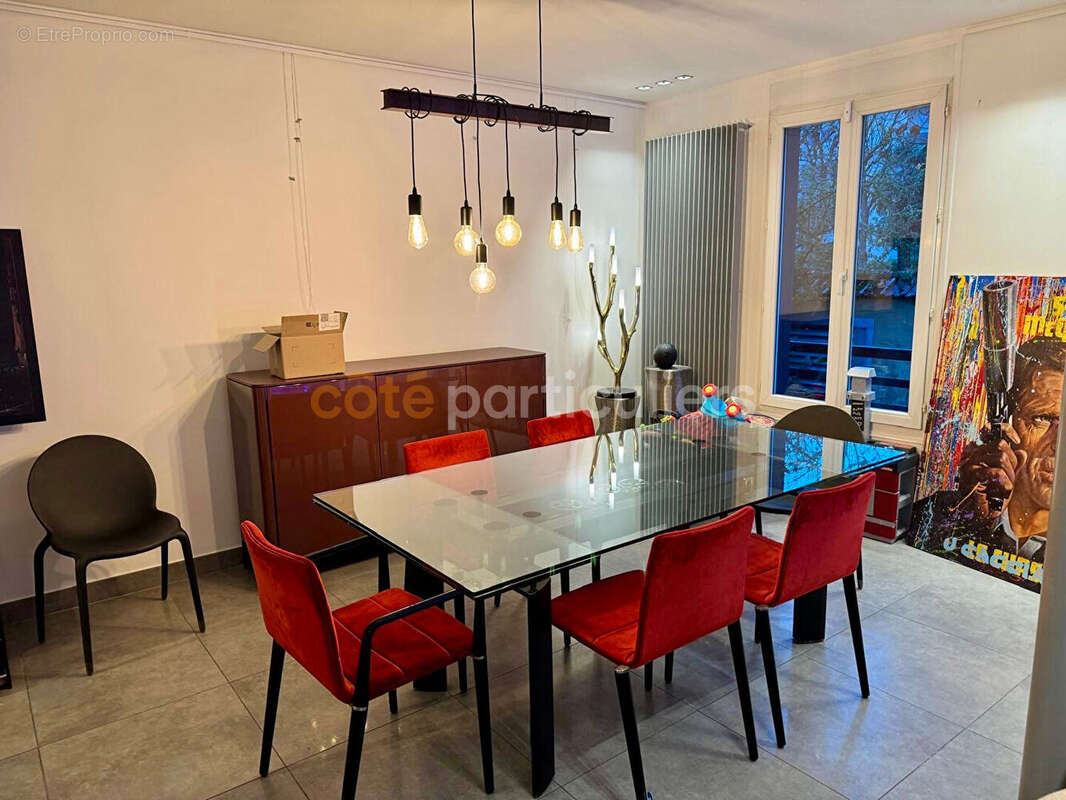 Maison à SAINT-MAUR-DES-FOSSES