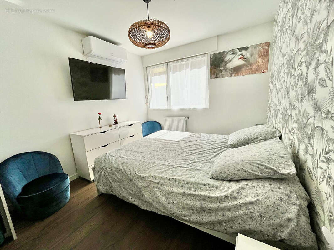 Appartement à VAULX-MILIEU