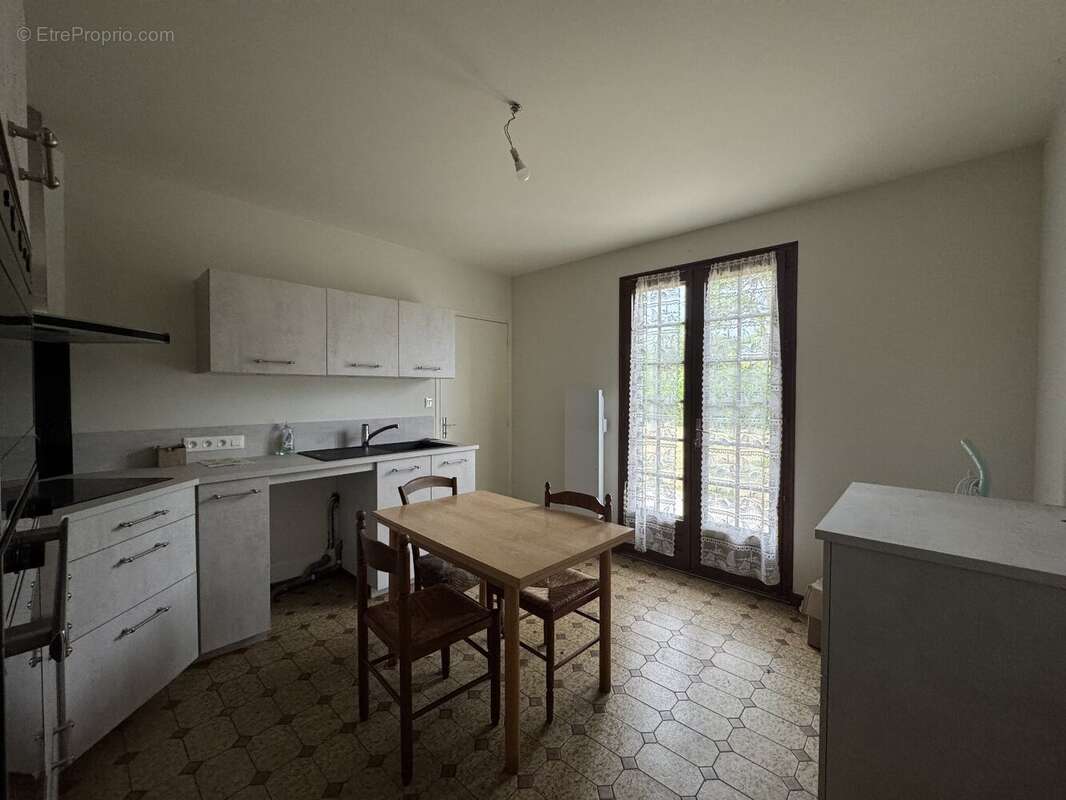 Maison à SAINT-VICTOR