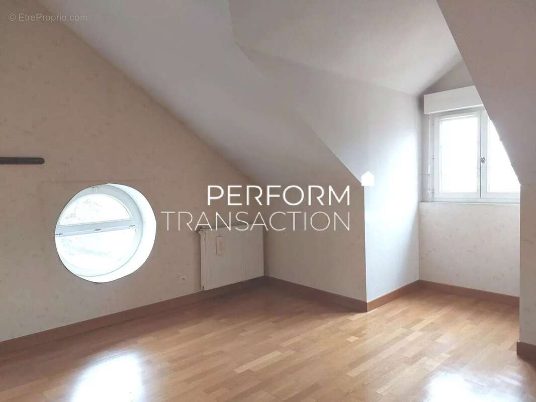 Appartement à POISAT