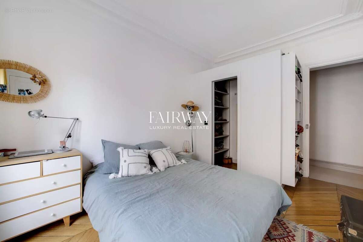 Appartement à PARIS-18E