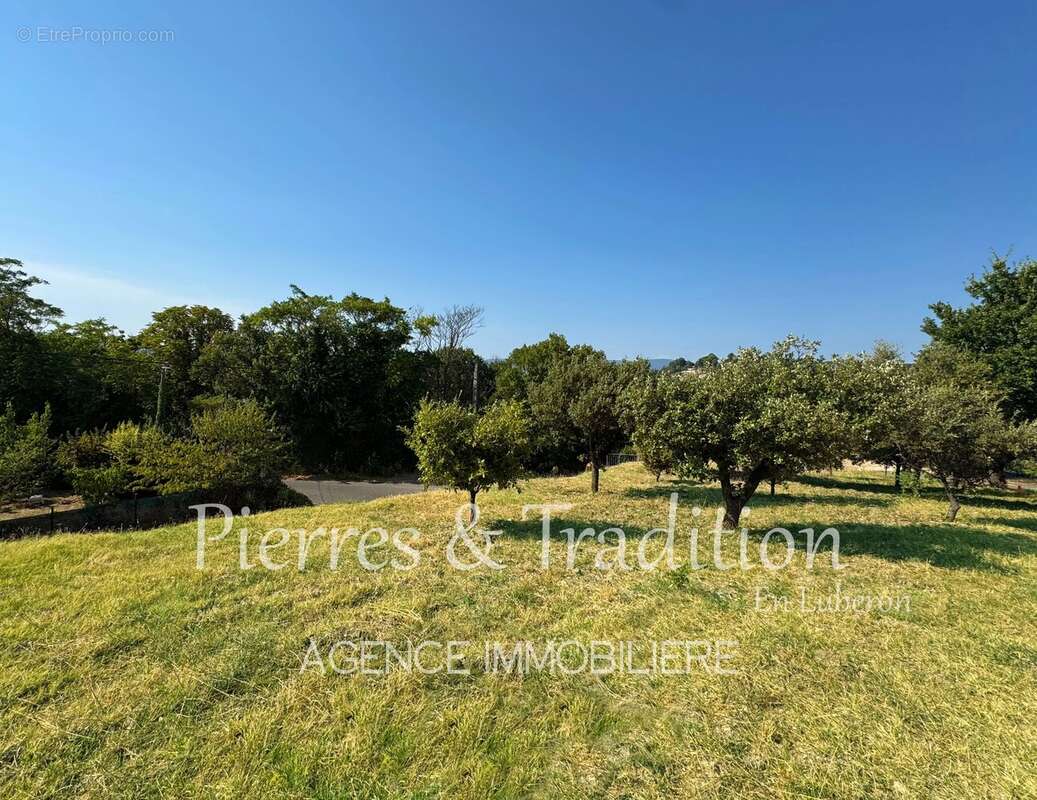 Exclusivité !  beau terrain constructible à deux pas de la ville - photo 2