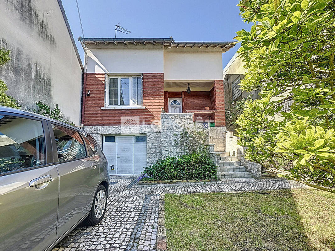 Maison à CHAMPIGNY-SUR-MARNE