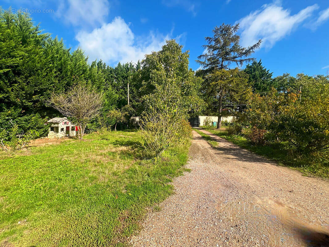Terrain à ROSNY-SUR-SEINE