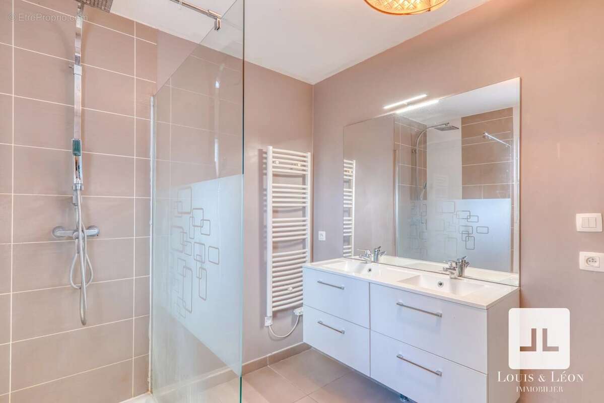 Maison à LACHASSAGNE