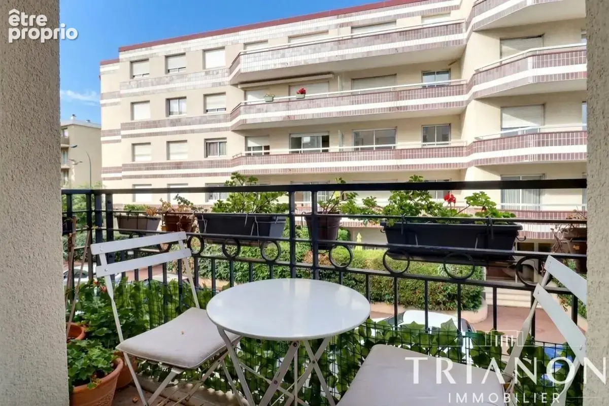 T2 avec balcon – Proche gare du Vésinet-Le Pecq – Résidence récente et sécurisée - photo 5